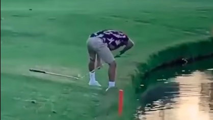 Rules of Golf: How many shots does this player take with bizarre chip technique?
